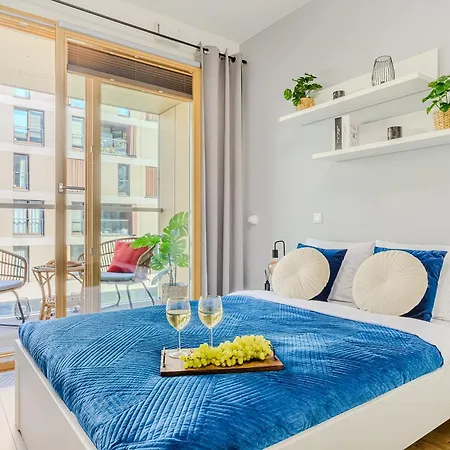 Lumina I 2-room With Balcony I Parking I Near The Railway Station Apartamento *