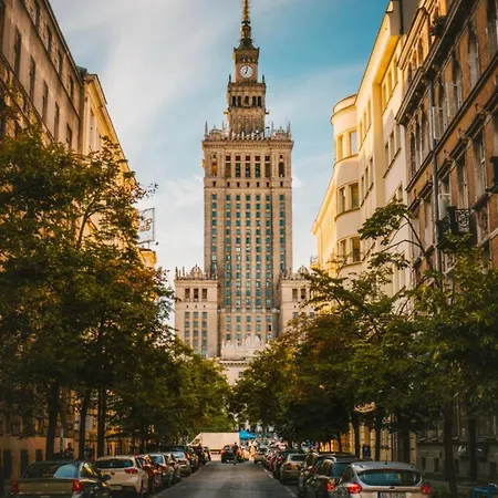 Lumina Near The Railway Station Warszawa