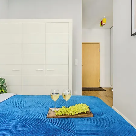 Lumina I 2-room With Balcony I Parking I Near The Railway Station Apartamento Varsovia